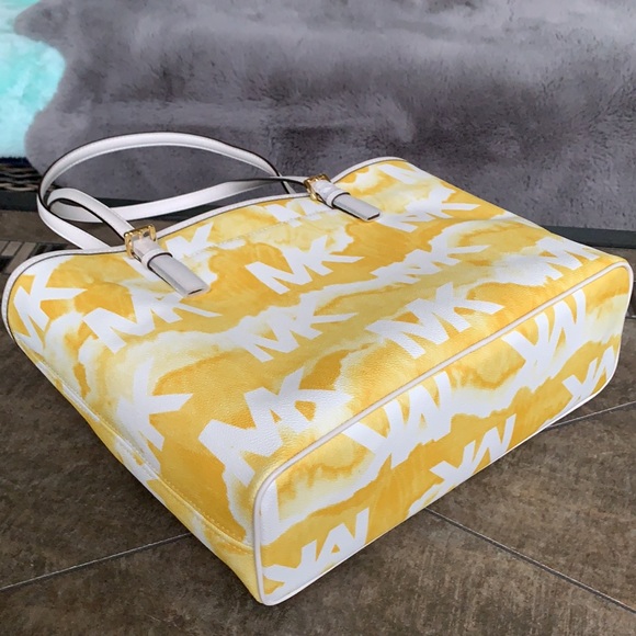 MICHAEL KORS MEDIUM SHIBORI PRINT LOGO TOTE BAG - Picture 12 of 16